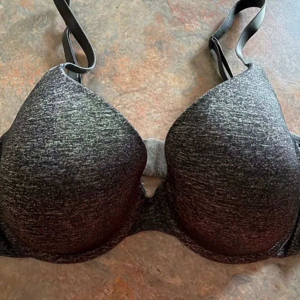 Victoria’s Secret Uplift Semi Demi Bra 34D Black